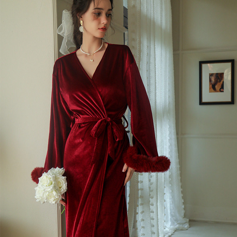 Elegant Appearance Nightgown