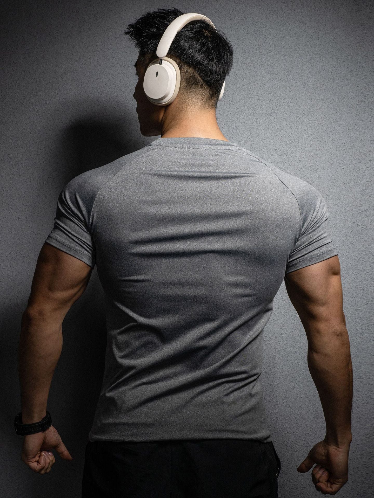 Camiseta deportiva elástica de secado rápido para hombre 