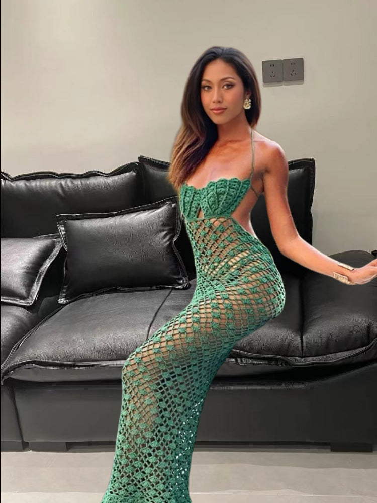 Elegant open-back styling Beach Dress