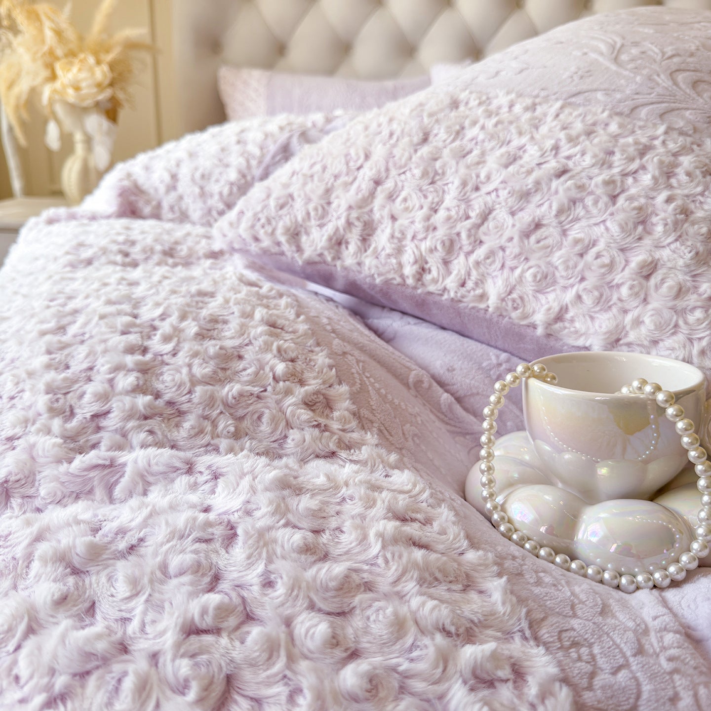 Carved milk velvet bedding